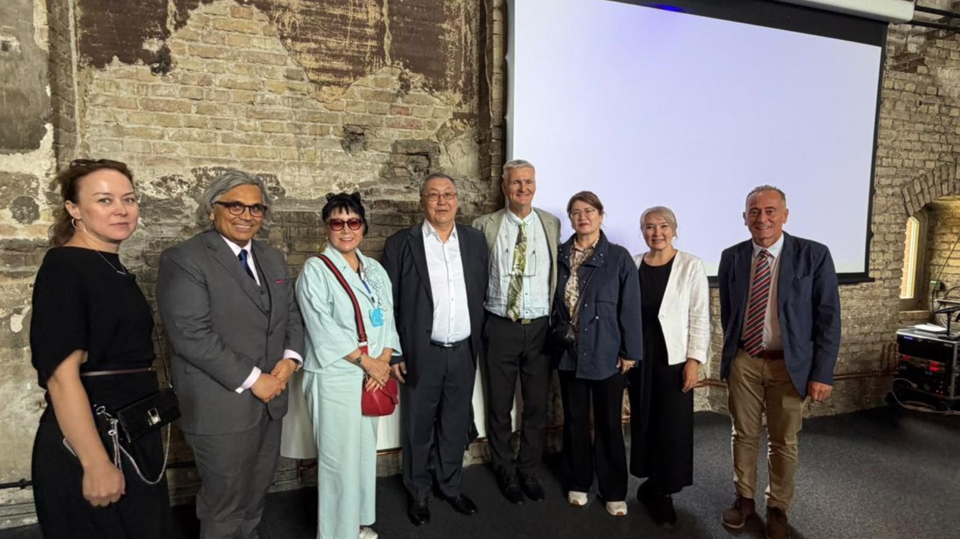 Kazakh Delegation Participates in the International Scientific Symposium “Medical History Meets Modern Treatment Concepts in Stroke” in Berlin